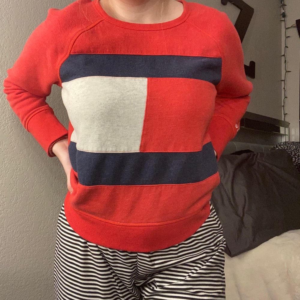 TOMMY CREW NECK